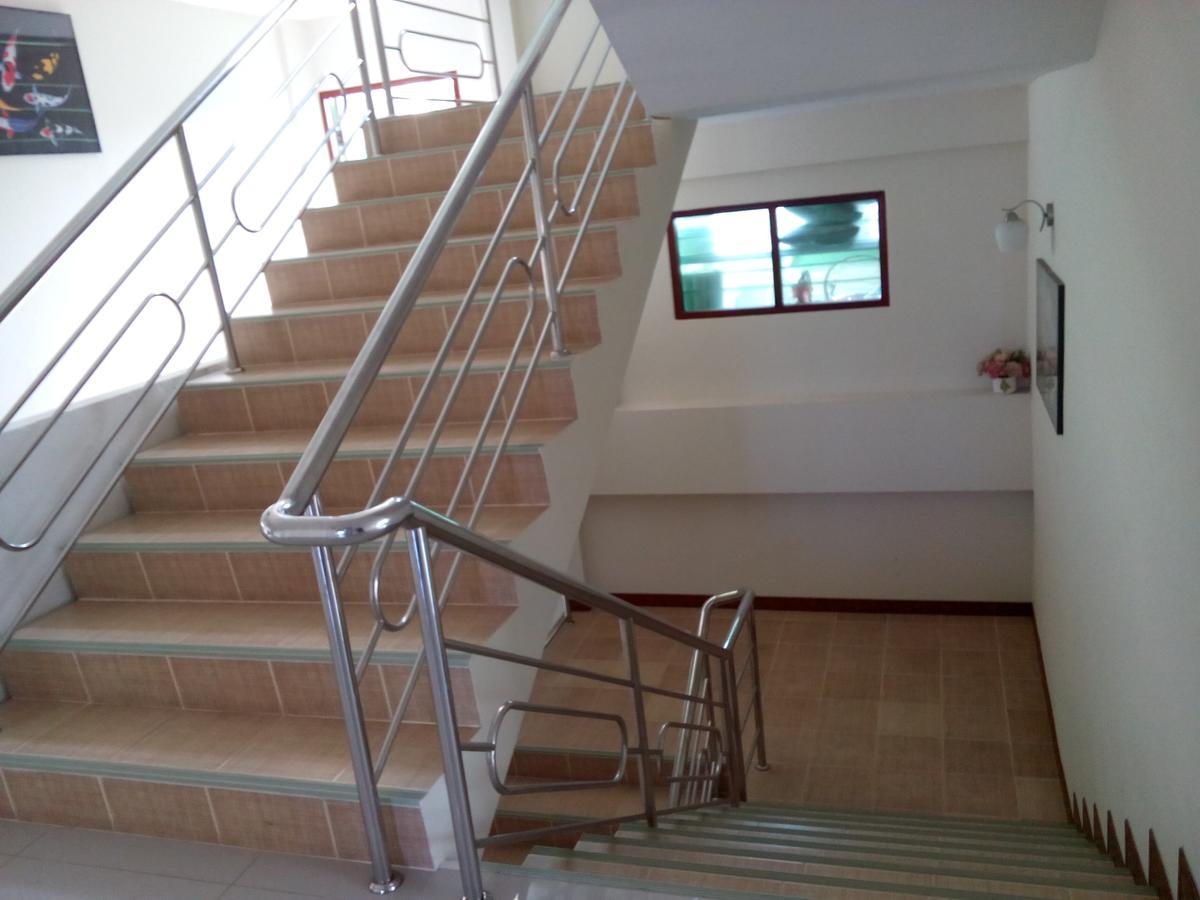 Yamjan Place Сураттхани Экстерьер фото